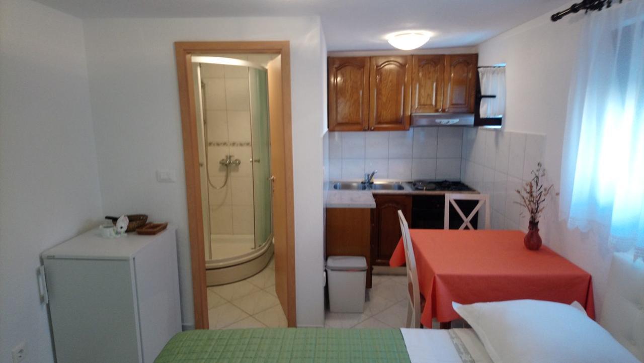 Apartment Marija Трогір Екстер'єр фото